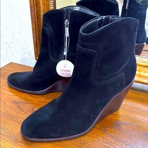 New Lucky Brand Wadier Genuine Leather Black Wedge Ankle Boots. Size 9.5.